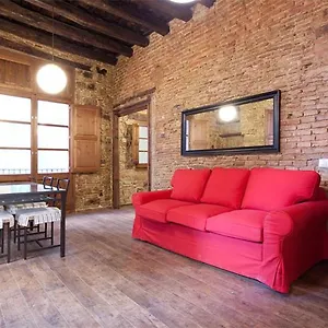 https://apt-el-born-center.topbarcelonahotels.com